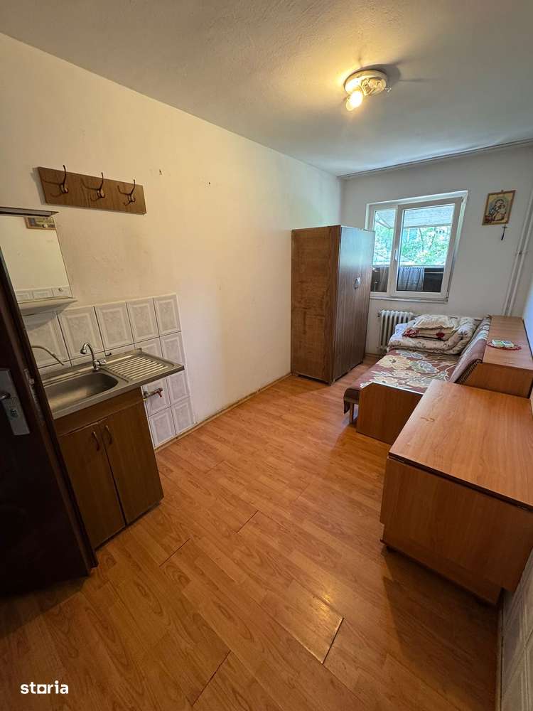 Cameră cămin Valea Roșie-0