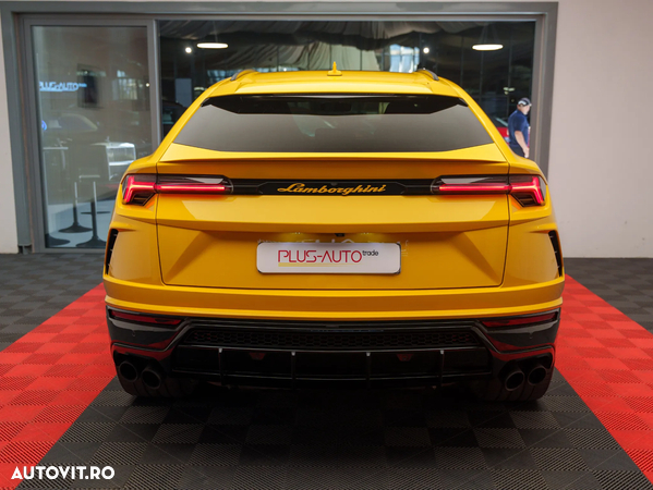 Lamborghini URUS - 28