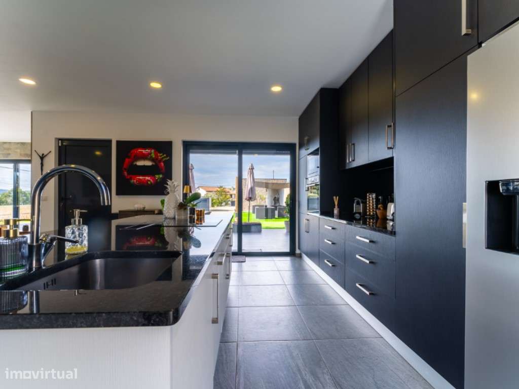 Moradia independente com jardim, piscina e garagem em Évora de Alco... - Grande imagem: 4/60