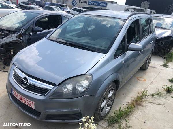 Dezmembrez Opel Zafira B 1.9 - 3