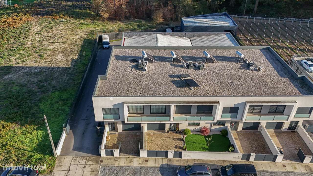 Moradia T3 em Lousada | Terraço e Garagem-46