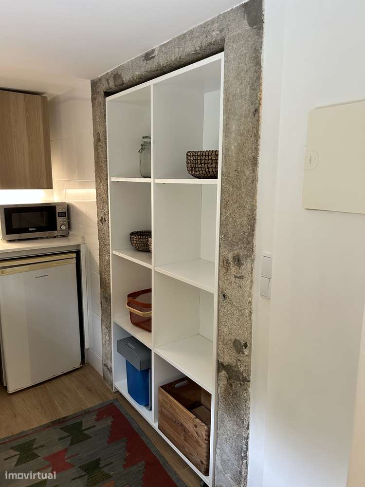 T0 com mobília, frigorífico e excelente energia - Grande imagem: 3/10