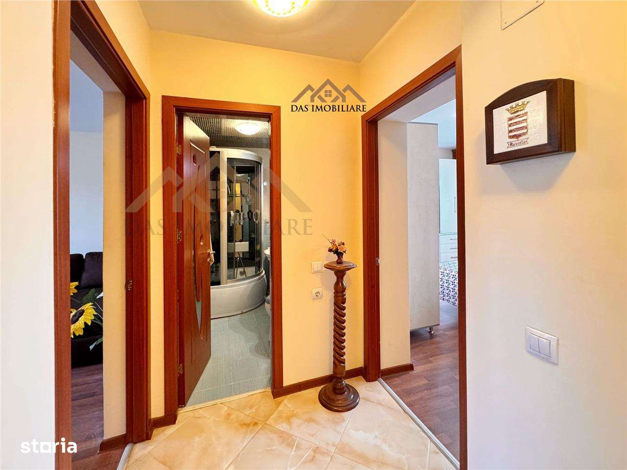 Etaj 2, apartament 2 camere decomandat, ultracentral - Imagine principală: 4/7