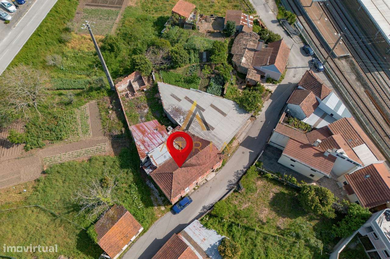 Moradia para Recuperar | Anexos | Garagem | Albergaria dos Doze, Pomba-18