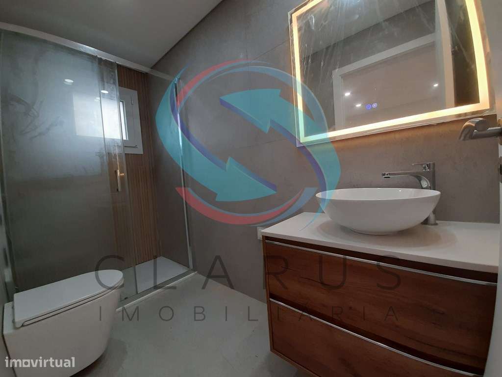 Apartamento T2 Santa Marta do Pinhal-5