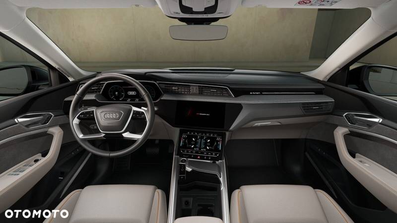 Audi e-tron - 8