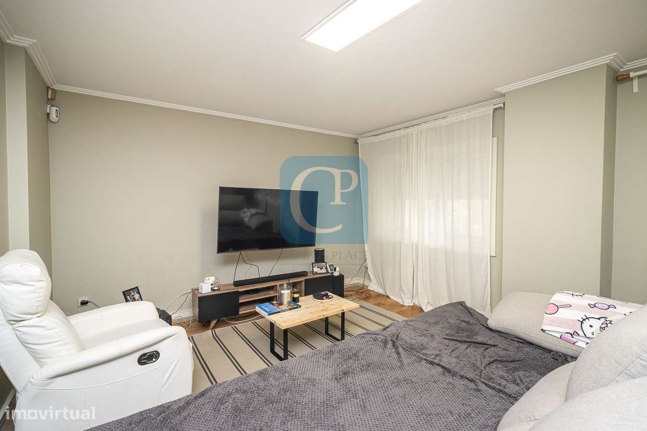Apartamento T4 duplex nas Antas em Campanhã - Grande imagem: 5/50