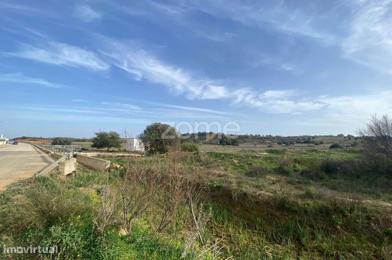 Terreno rústico com 12 720m2  em Vale de Algoz, Algarve - Grande imagem: 3/21