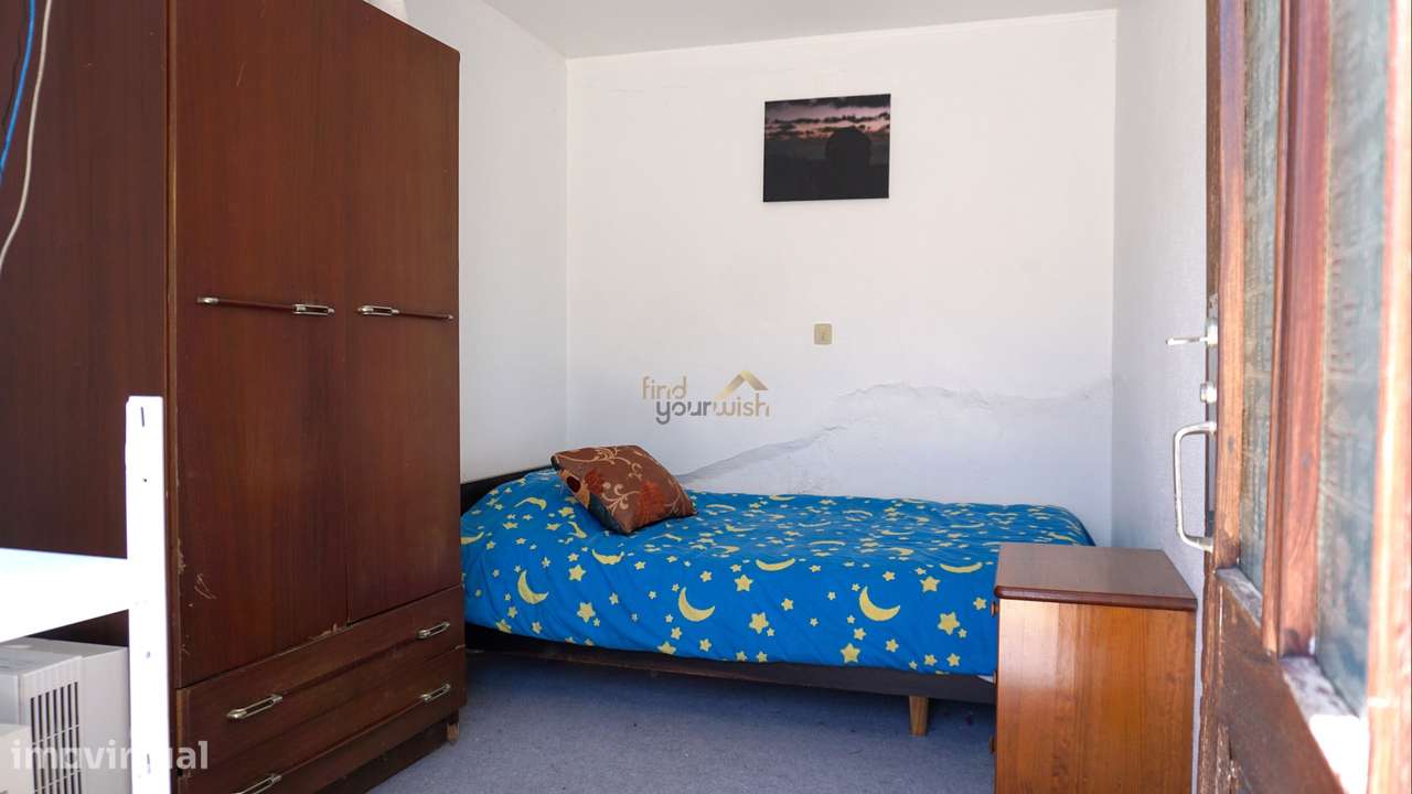 Quintinha Renovada com Terreno de 14.760 m² em Carvalhal, Turquel-17