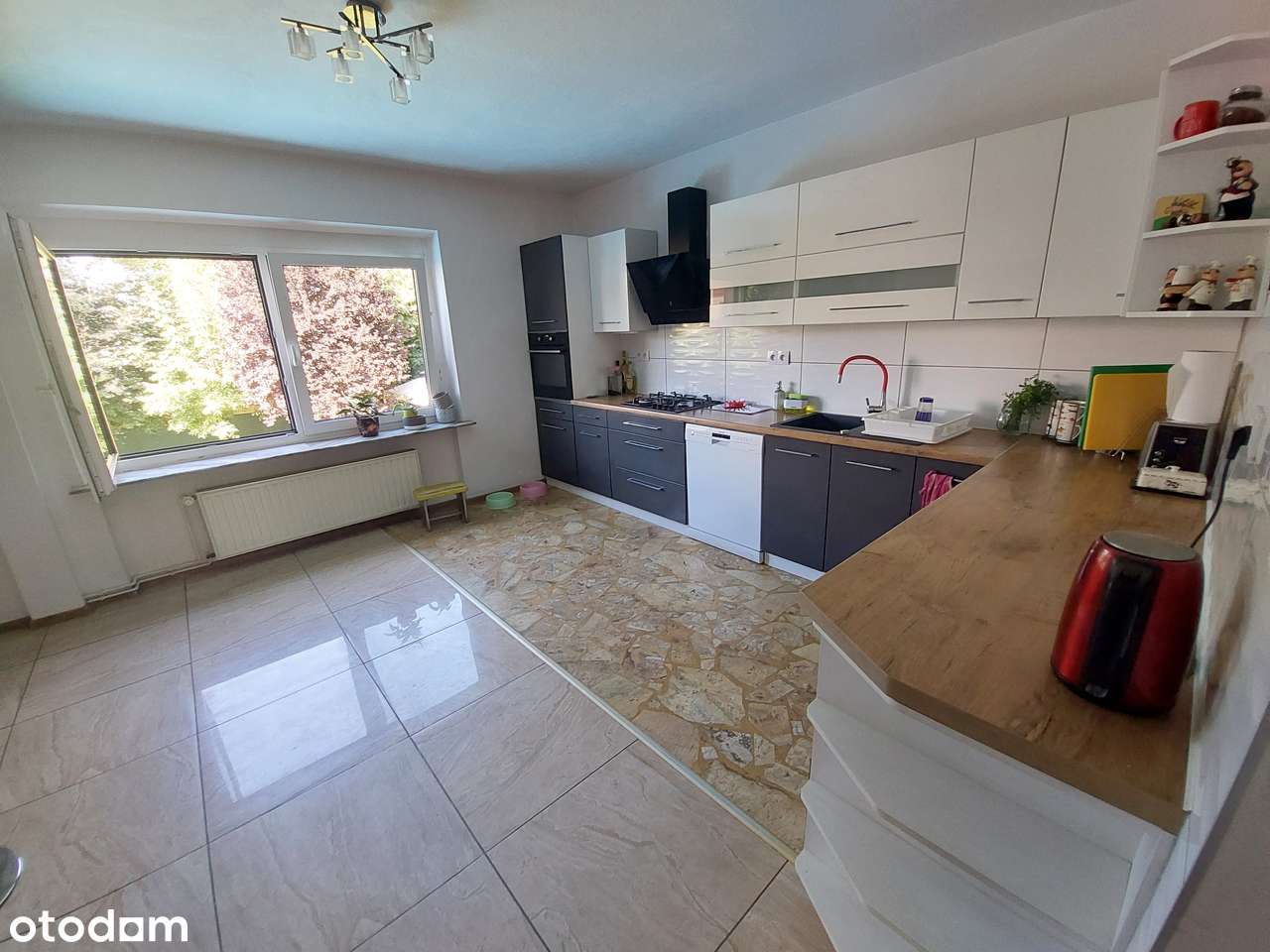 Dom położony w cichej i spokojnej okolicy w Nysie - Pełny obrazek: 5/19