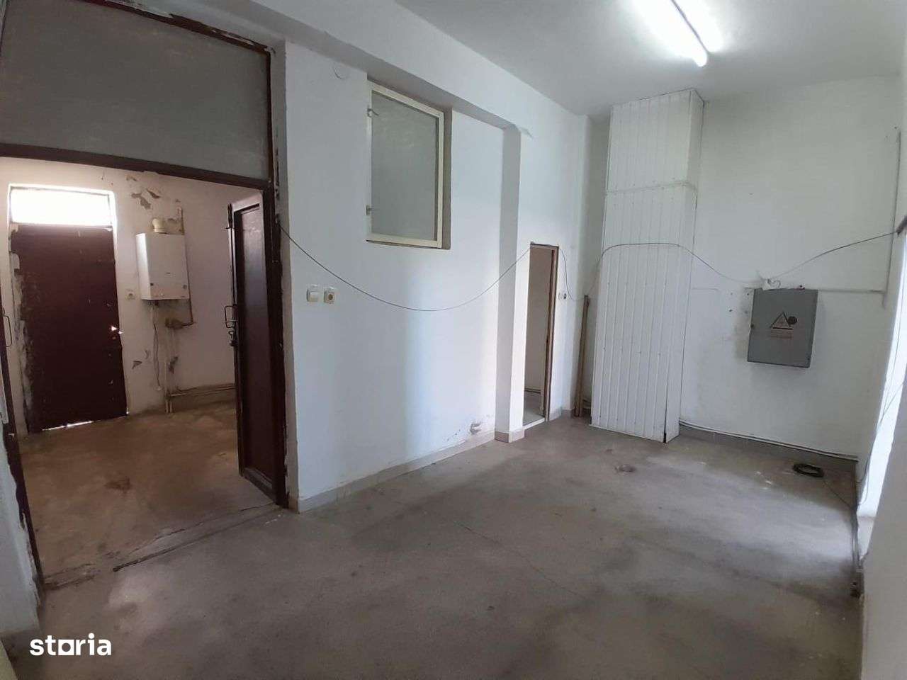 Vanzare spatiu comercial Moinesti, T. Vladimirescu 12-7