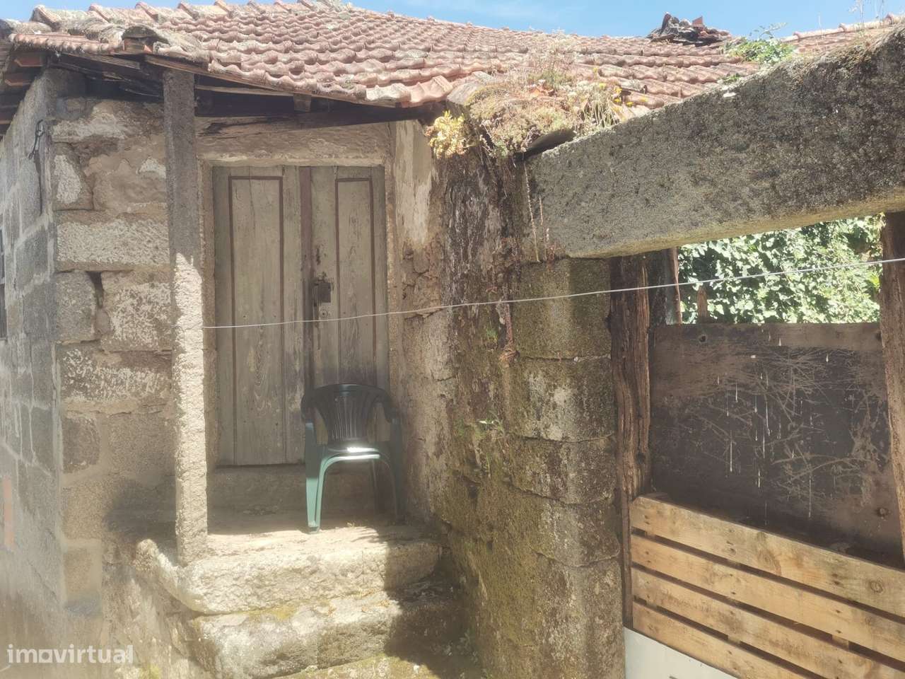 Casa para recuperar em Barqueiros, Mesão Frio-4
