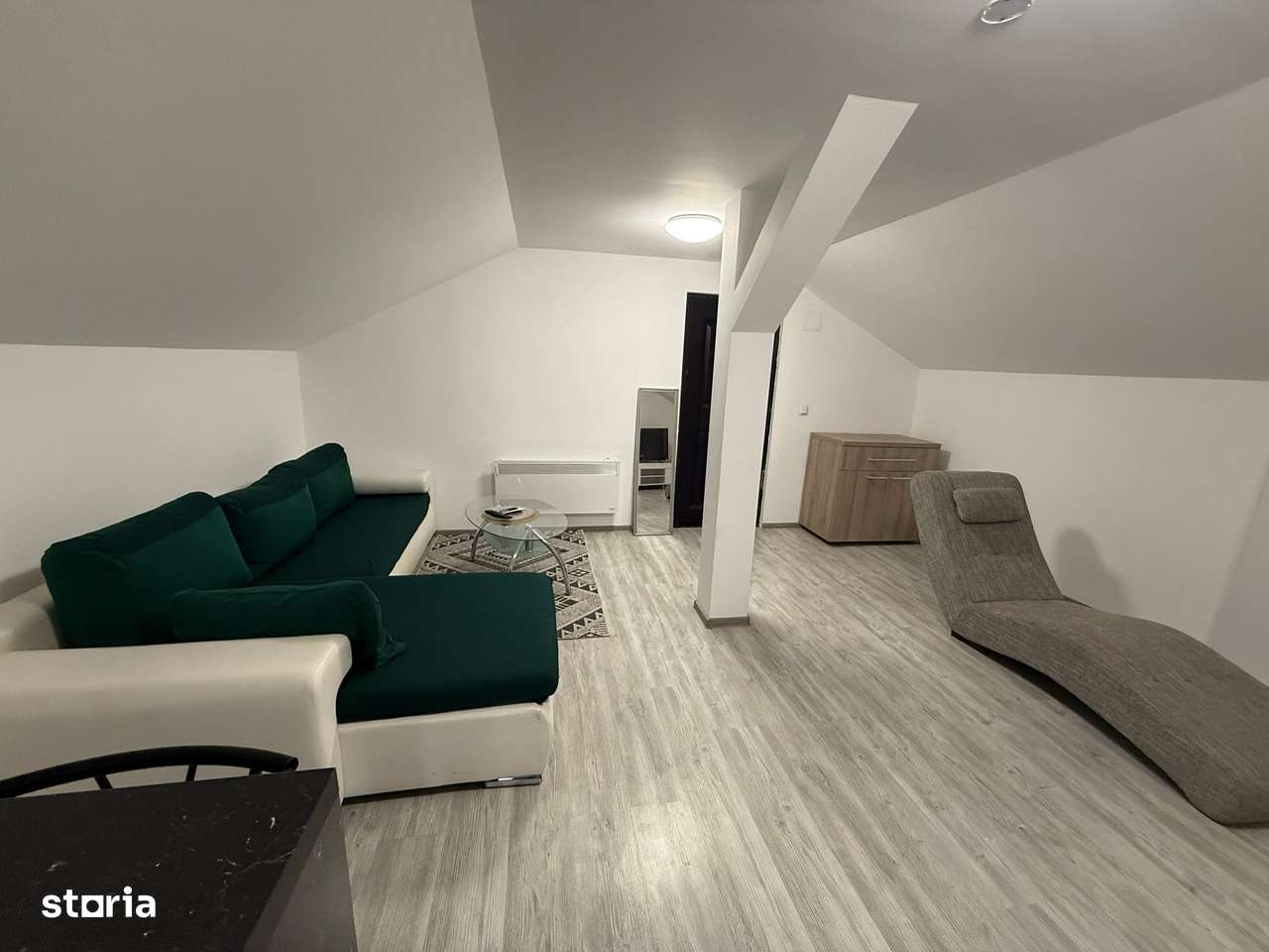 Apartament cu doua camere  de inchiriat in centrul GIROCULUI - Imagine principală: 2/11