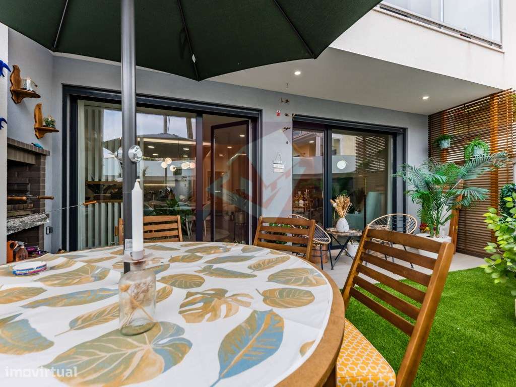 Apartamento T2 mobilado em Casal de Cambra-47