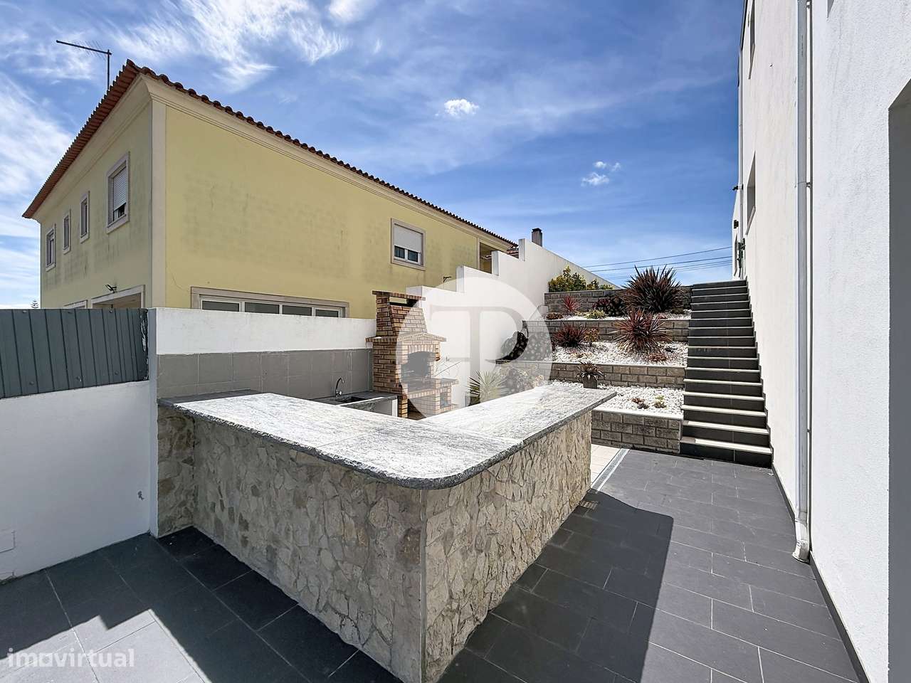 Moradia T4 contemporânea | Piscina e jardim 1.716 m² | Nadadouro-39