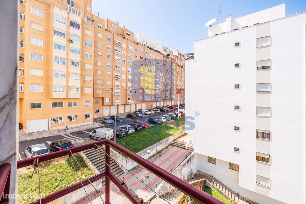 Apartamento T2 como novo, equipado e mobilado em Fitares-36