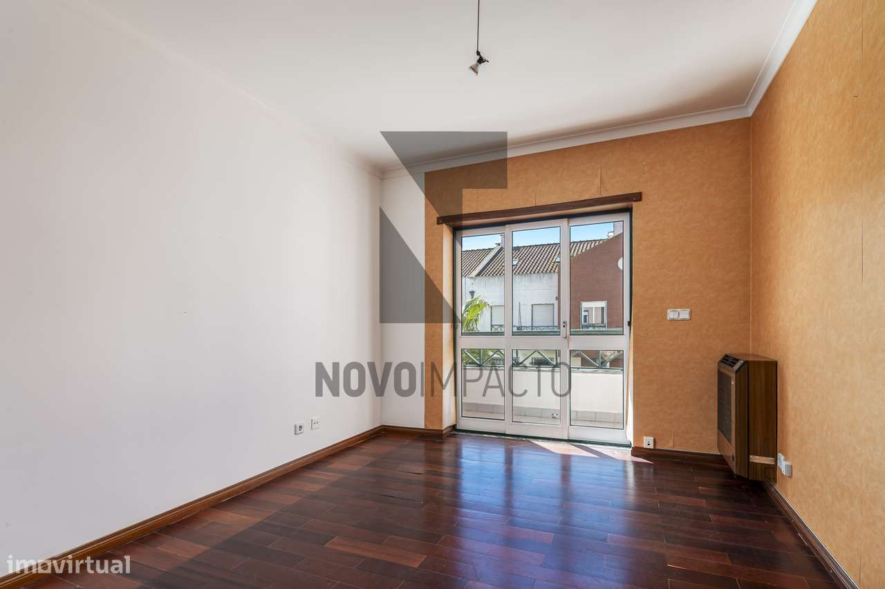 T4 Espaçoso no Centro do Montijo – Excelente Oportunidade-23