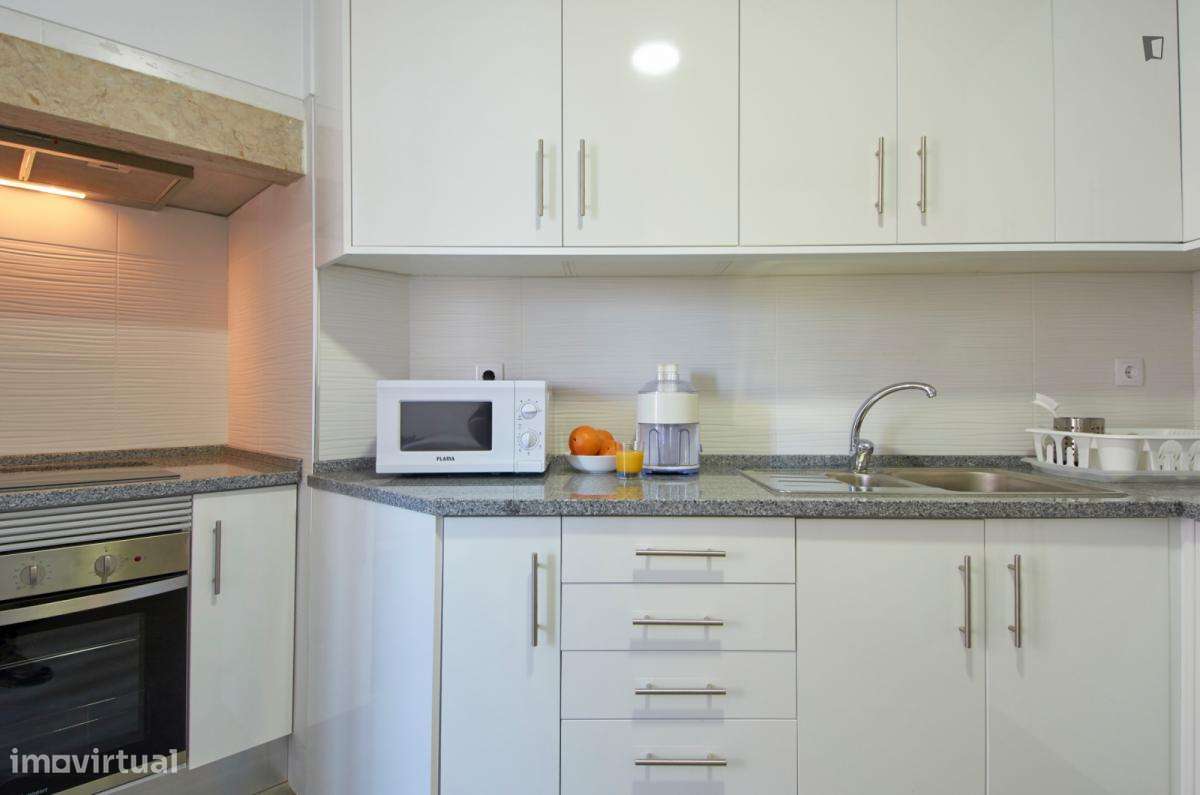 Quarto - localizado em Penha de França Lisbon - Grande imagem: 3/29