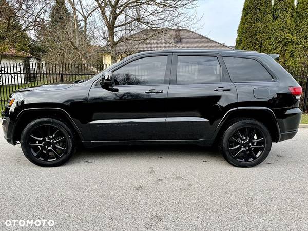 Jeep Grand Cherokee - 13