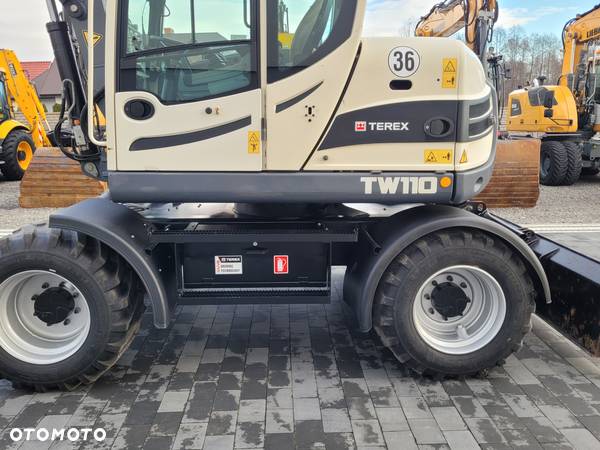 Terex TW110 / ROTOTILT ze szczypcami / SUPER STAN / - 8