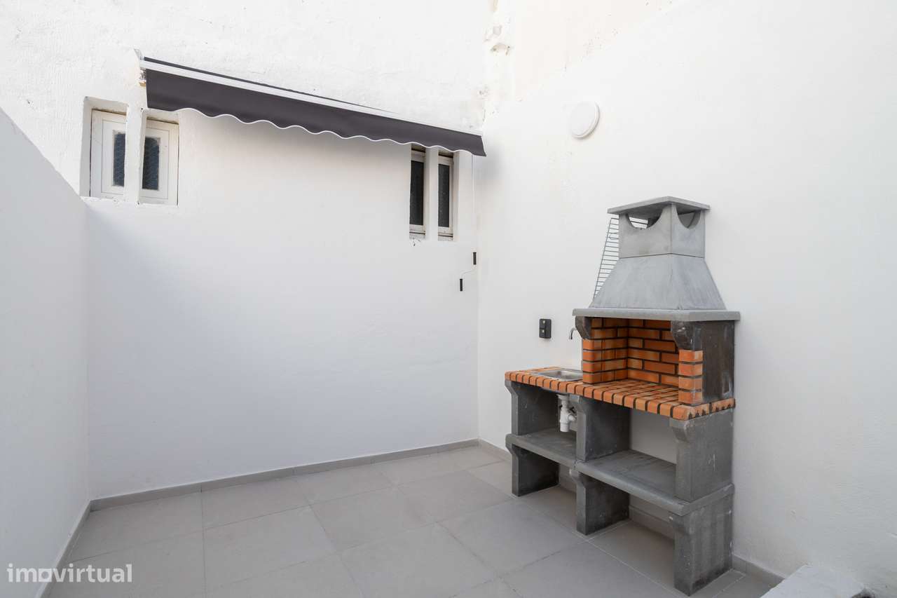 Duplex Remodelado com Terraço-8