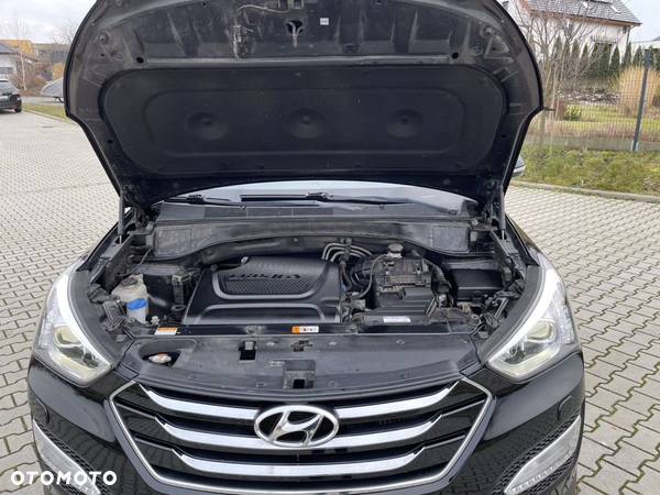 Hyundai Santa Fe 2.2 CRDi 4WD Style - 25