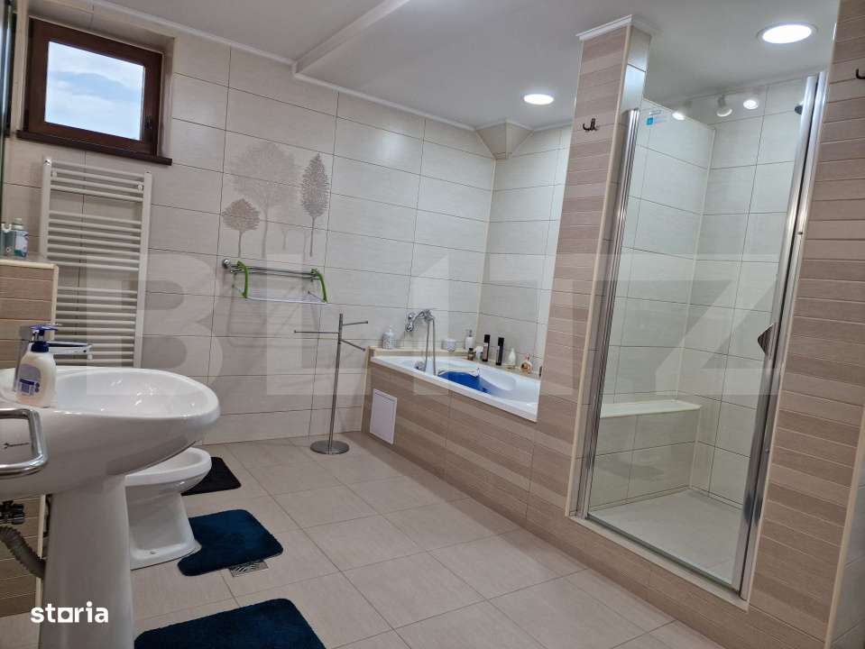 Casa deosebita individuala  cu spatiu comercial ,se vand impreuna zona - Imagine principală: 2/19