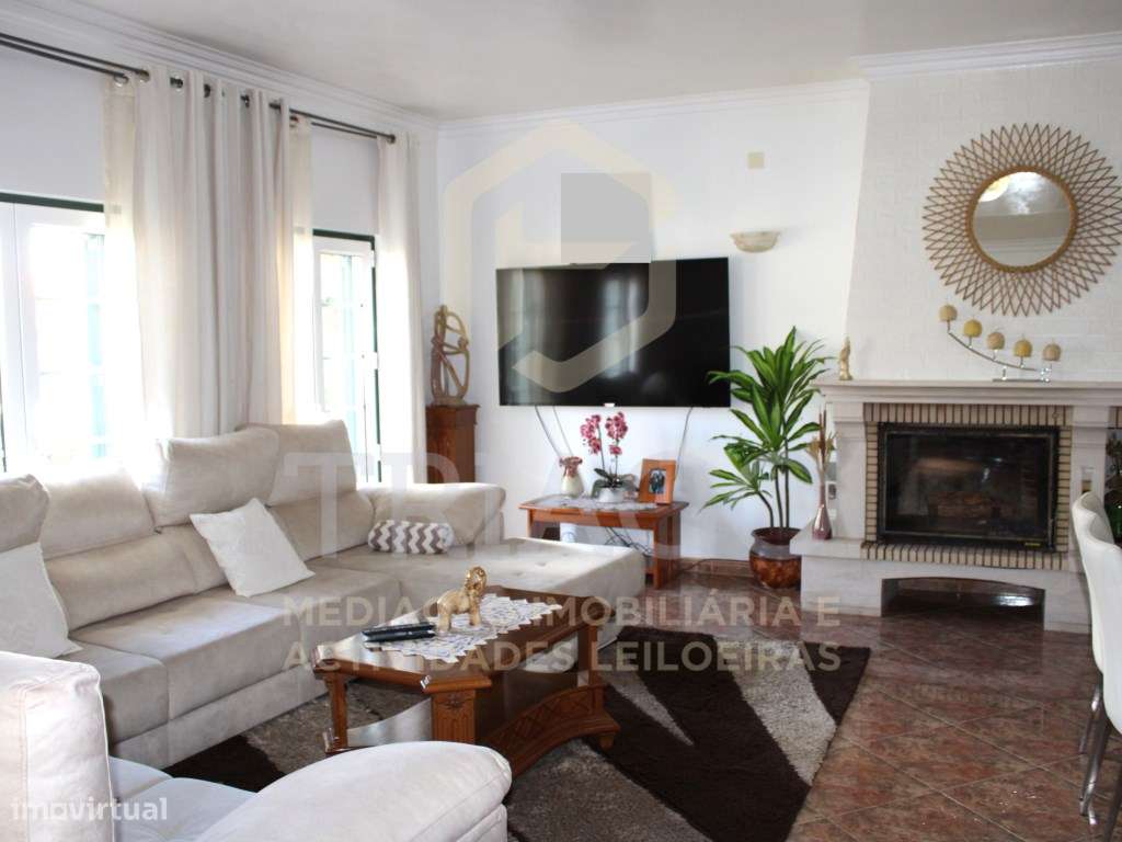 Fantástica Moradia T4 mais Escritório com Garagem-15