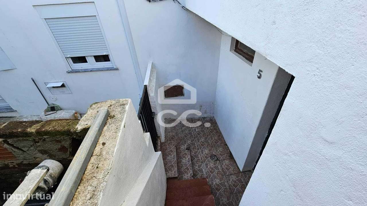 Casa térrea com terraço e aproveitamento de sótão.-19