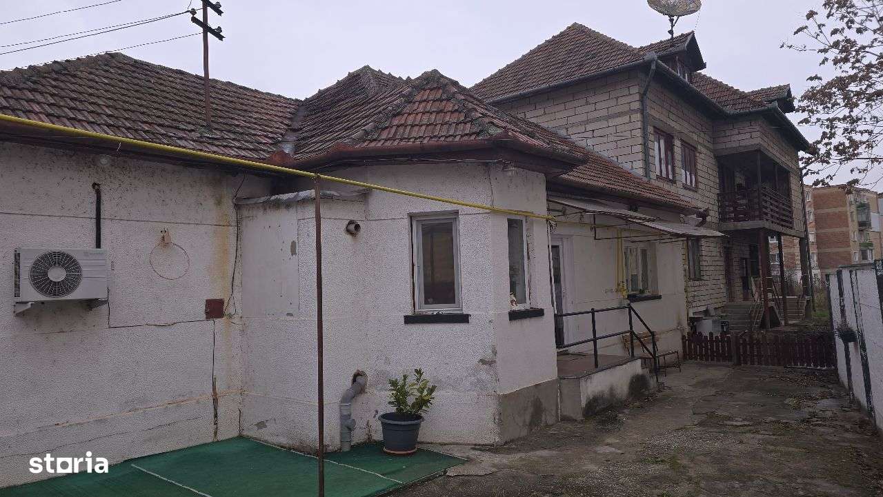 Vand imobil in Deva compusa din 2 corpuri de cladire, zona centrala, - Imagine principală: 1/18