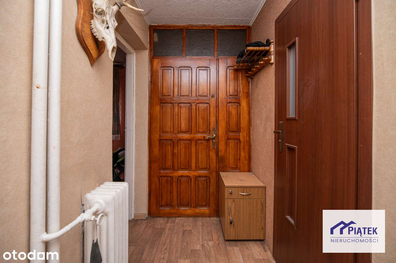 Dom jednorodzinny, trzy niezależne mieszkania!-17