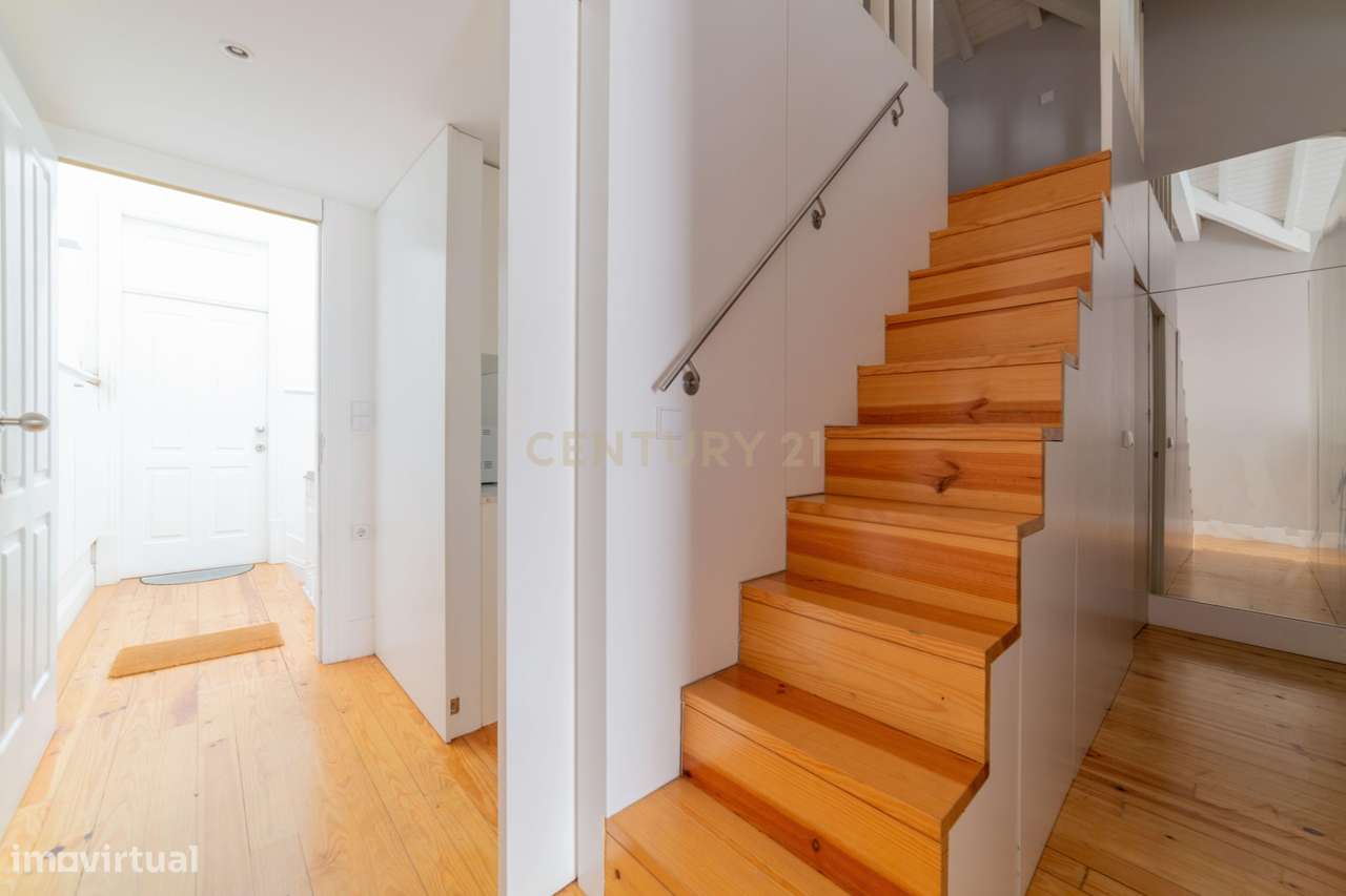 T0 mezanine com terraço, junto à Torre dos Clérigos-10