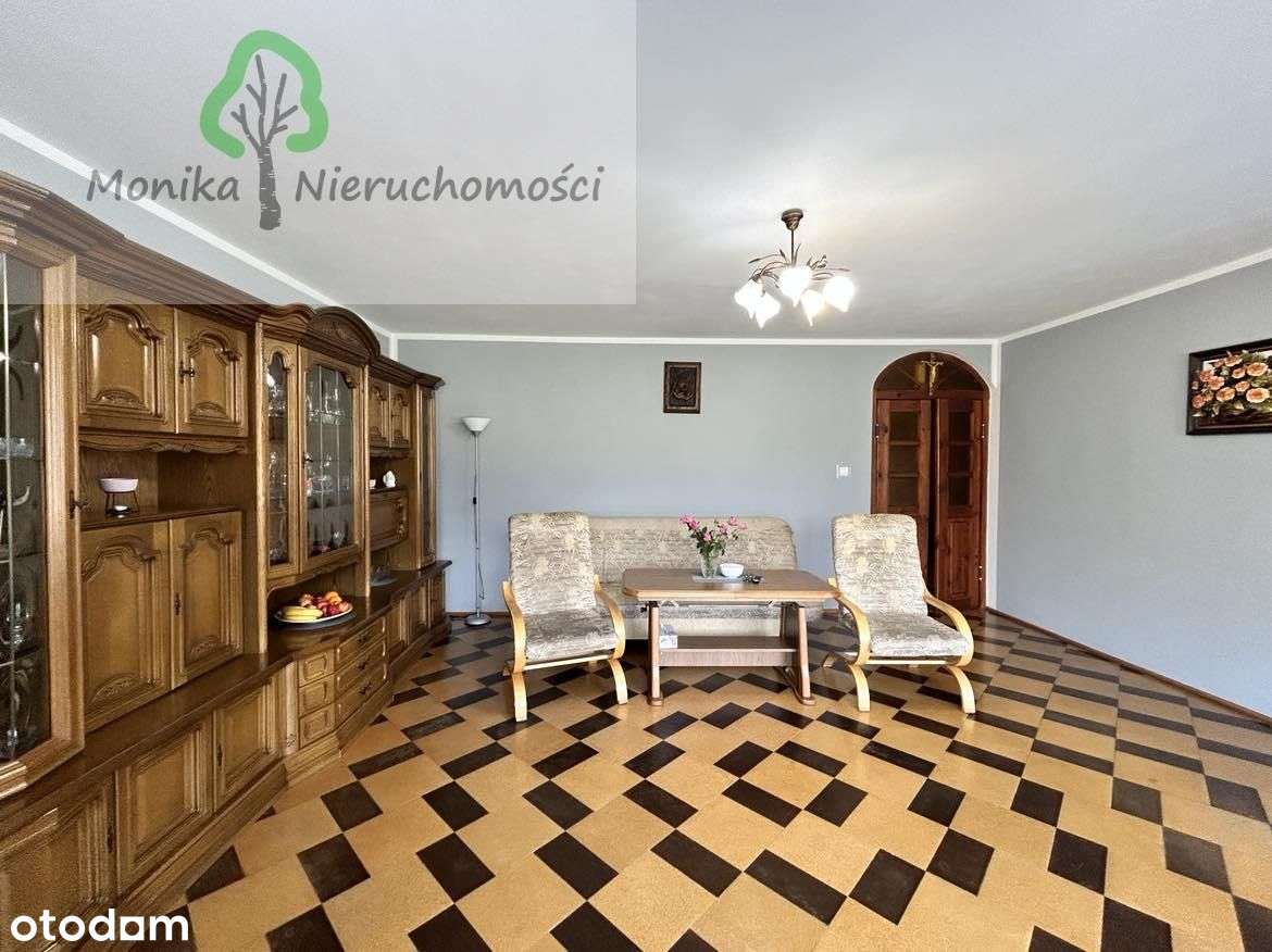 Dom jednorodzinny na dużej działce-7