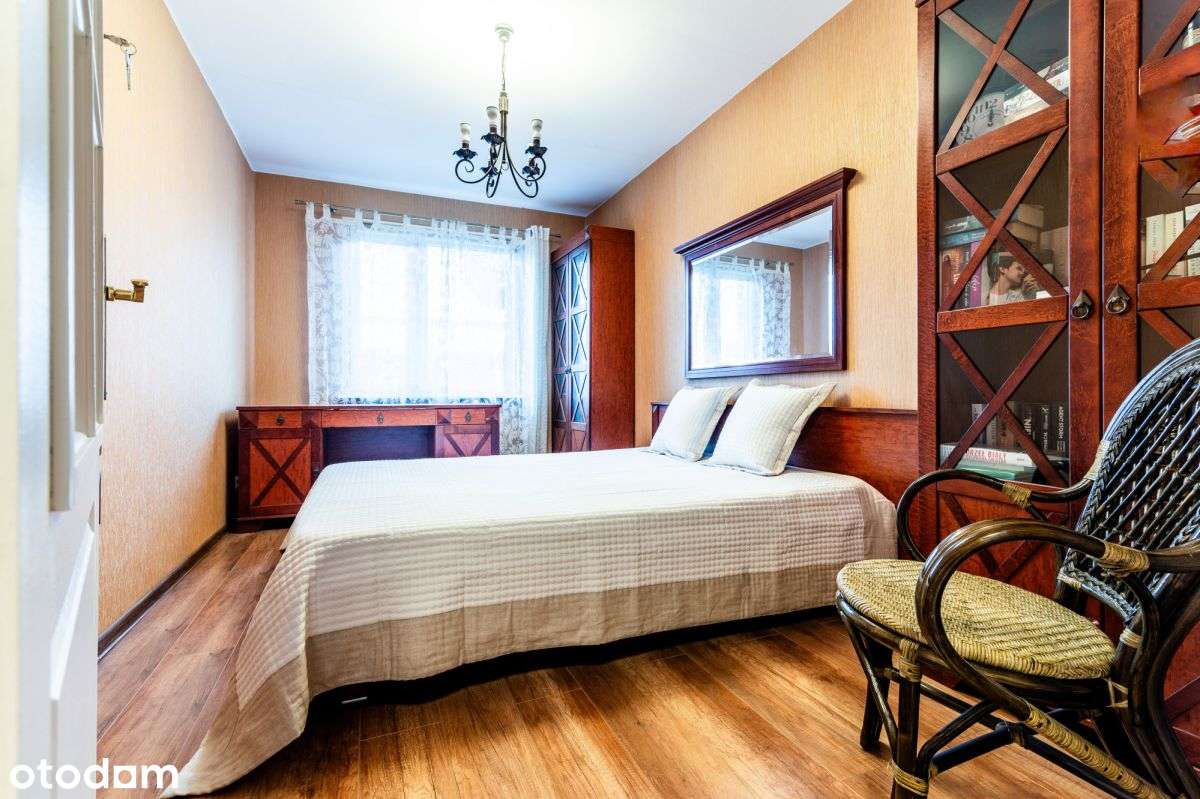 Nietuzinkowe dwupoziomowe mieszkanie w Helu!-10