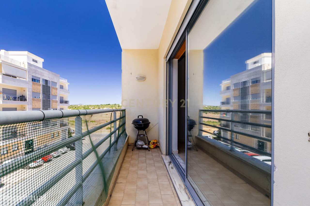 Apartamento T3 com Garagem na Quinta João de Ourém — Olhão-6
