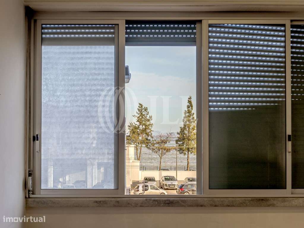 Apartamento T3 para remodelar em São Vicente Lisboa - Grande imagem: 5/30