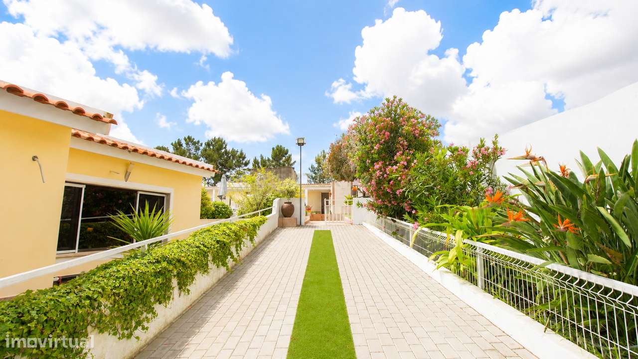 Moradia T3 em lote de 936m2 em Vila Alegre, Fernão Ferro-45