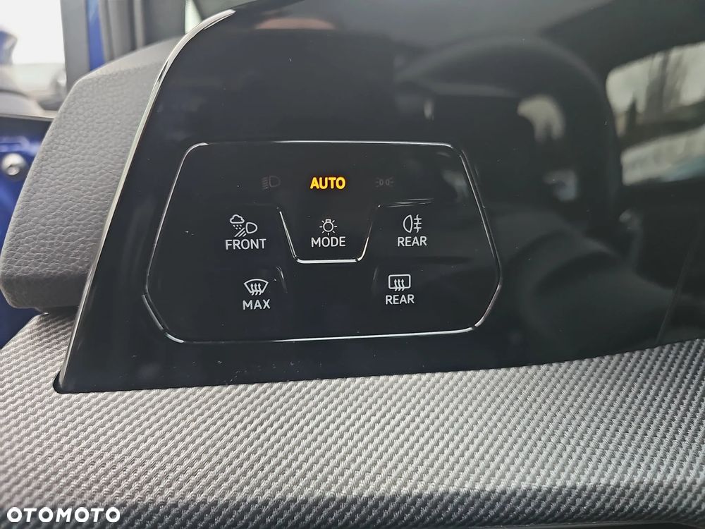 REZERWACJA FV23%, R-Line 1.5 eTSI mHEV 150KM, Salon Polska, ASO, 1 wł.