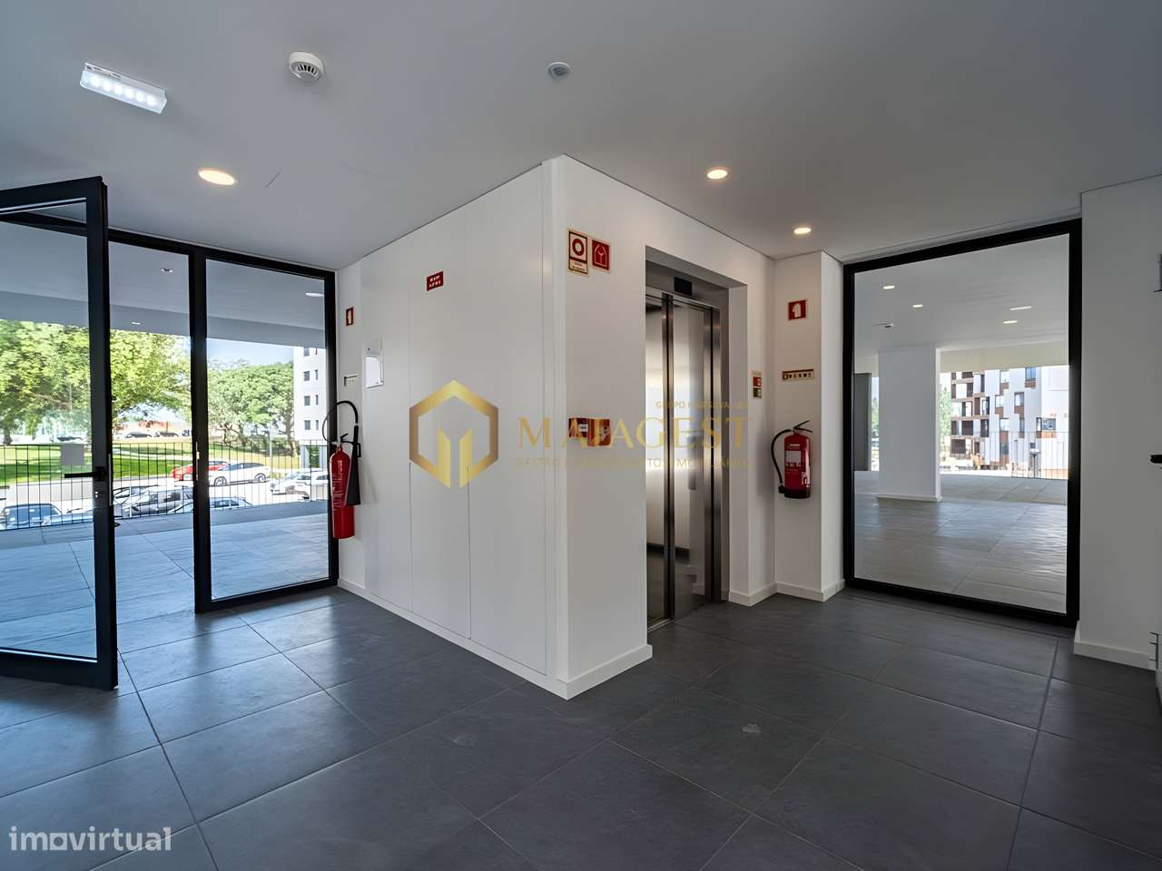 T1 com Varanda e Garagem no Parque dos Sobreiros - Grande imagem: 5/17