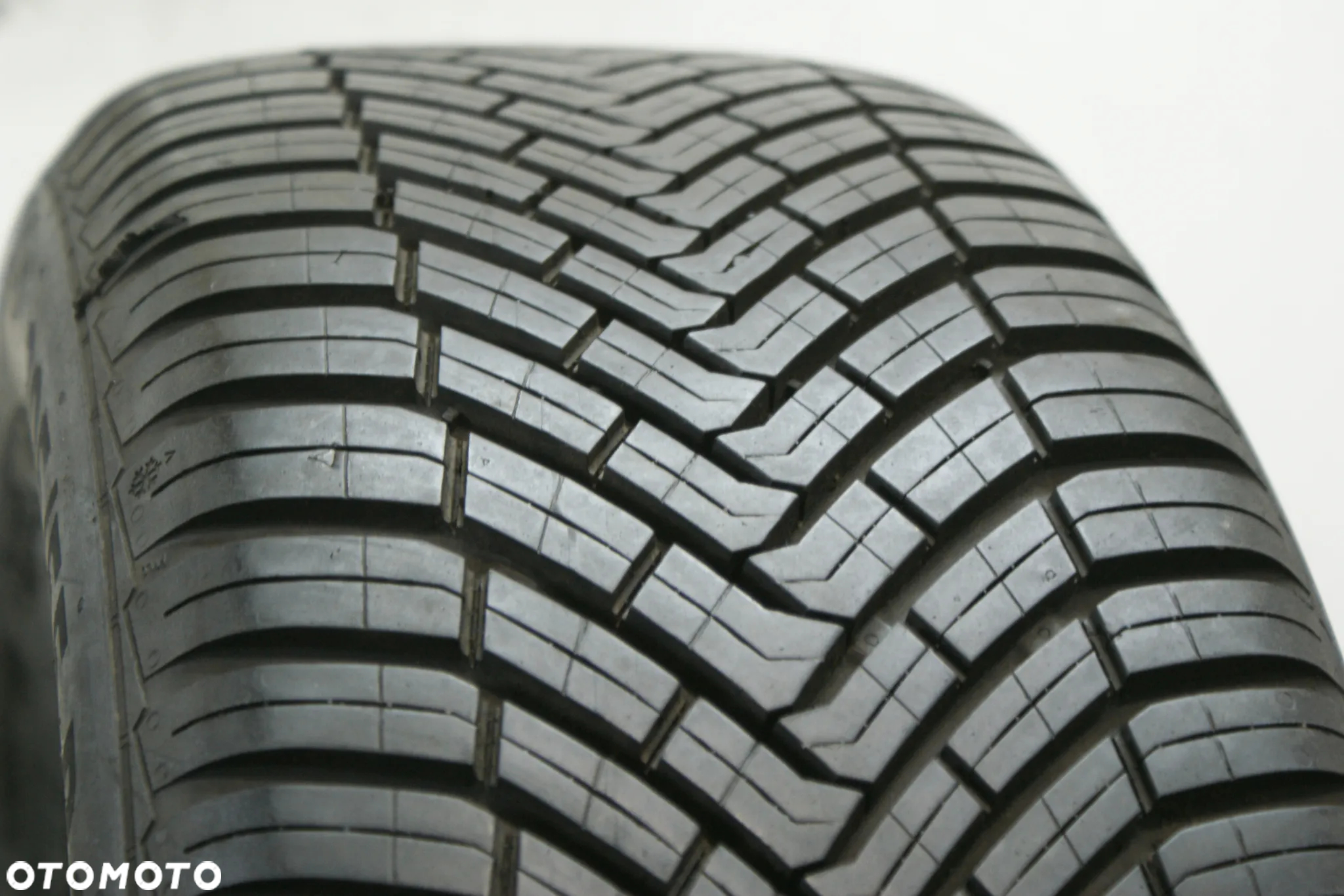 205/55R16 CONTINENTAL ALLSEASONCONTACT 7,5mm 2022r - 2