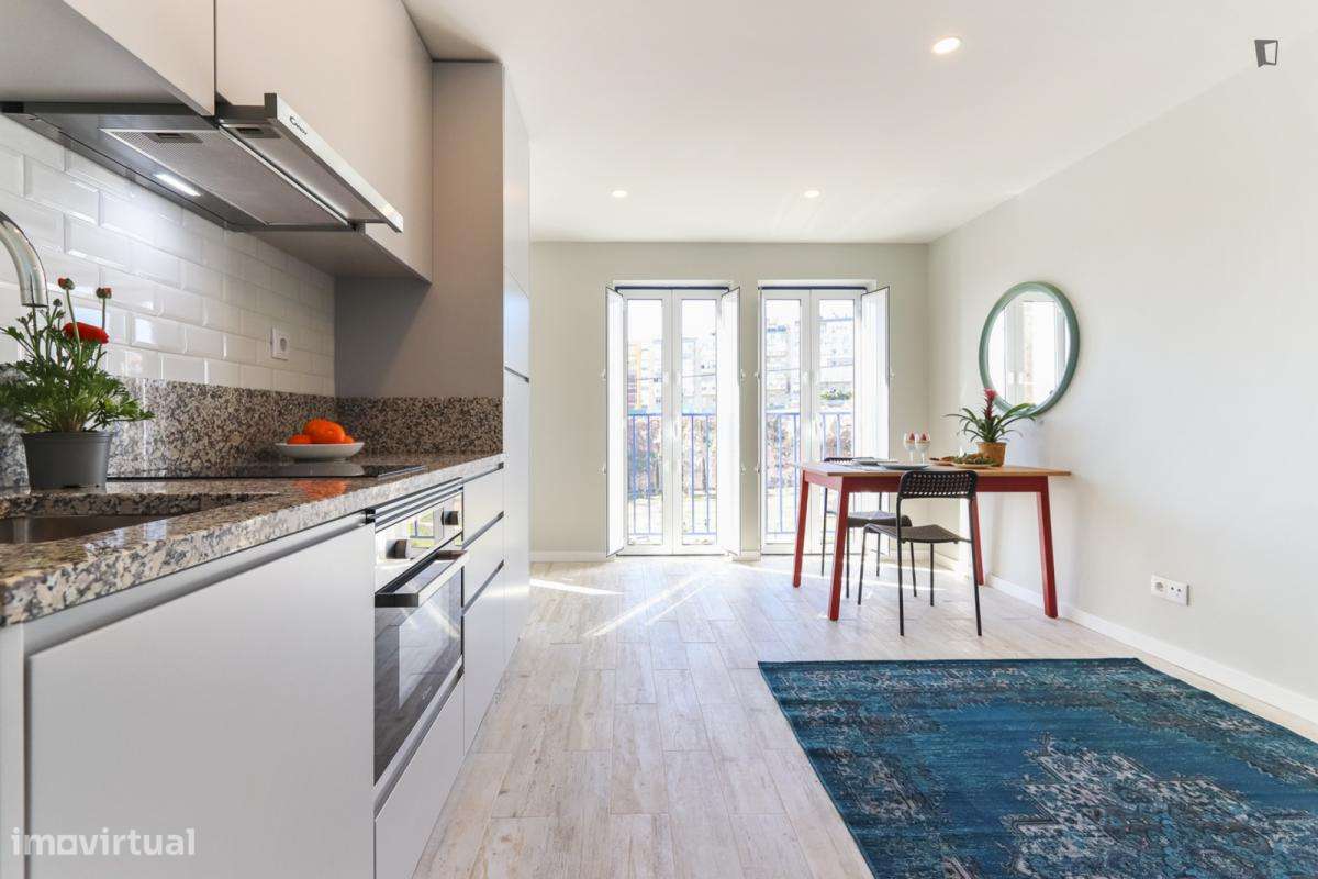 Apartamento com 1 quartos - localizado em Ajuda Lisbon - Grande imagem: 2/16