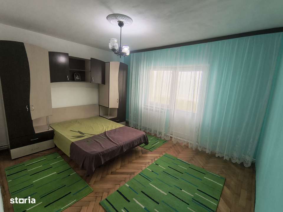 I C Bratianu  sr uri- apartament 3 camere decomandat-1