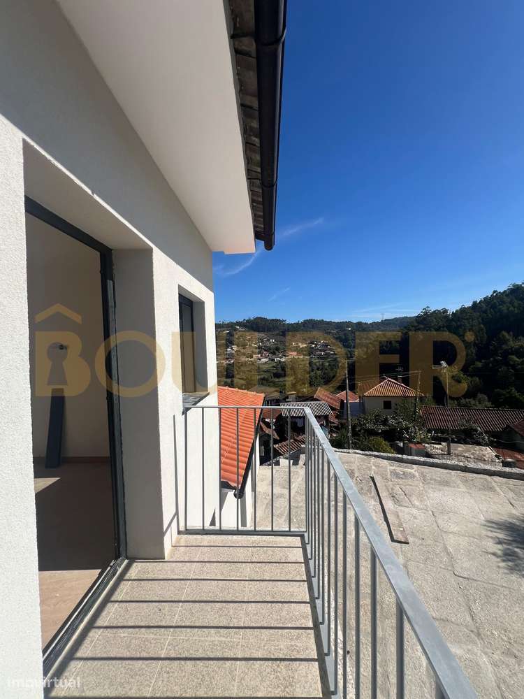 Moradia T2 em Sobradelo da Goma-11