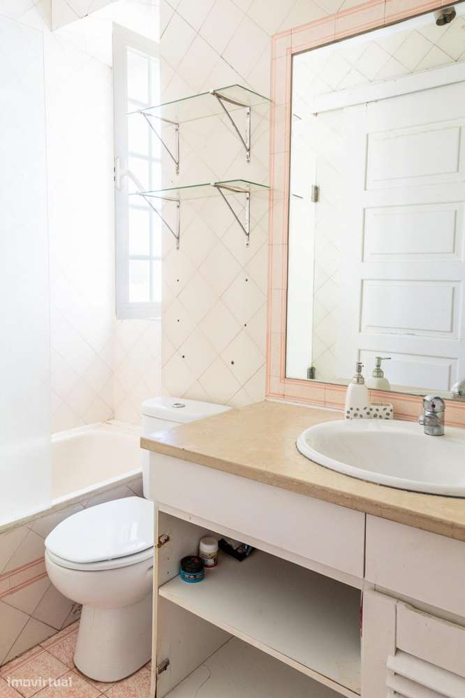 Quarto - localizado em Arroios Lisbon - Grande imagem: 4/7