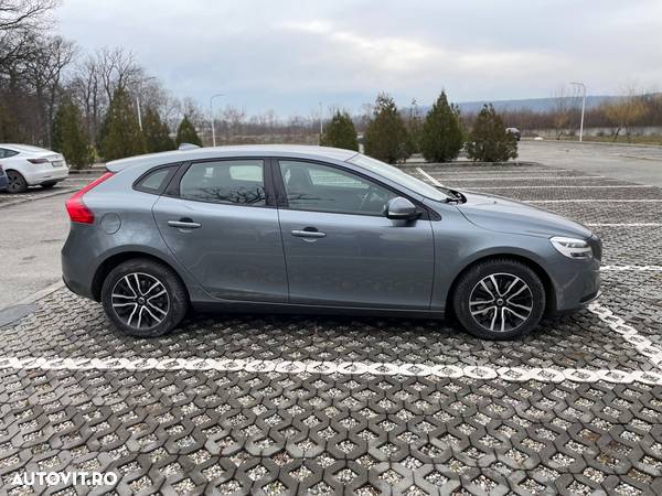 Volvo V40 T2 Geartronic Momentum - 6