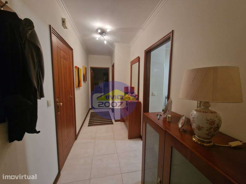 Apartamento T2 em Paços de Brandão-9