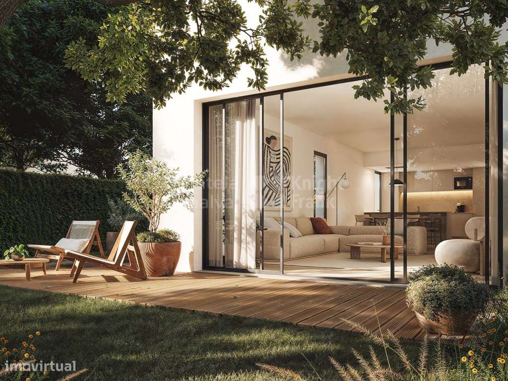 Apartamento T3 com jardim e garagem em condomínio no Porto-6