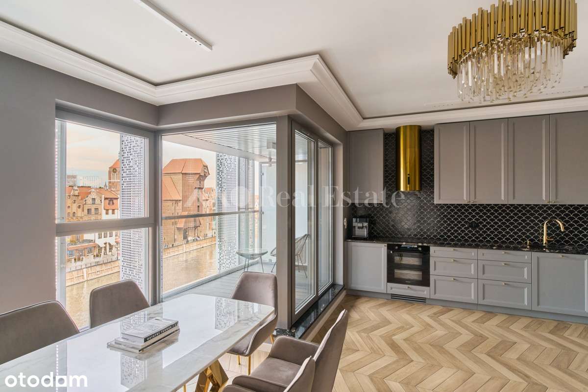 Prestiż z widokiem na Motławę i stare miasto.-0