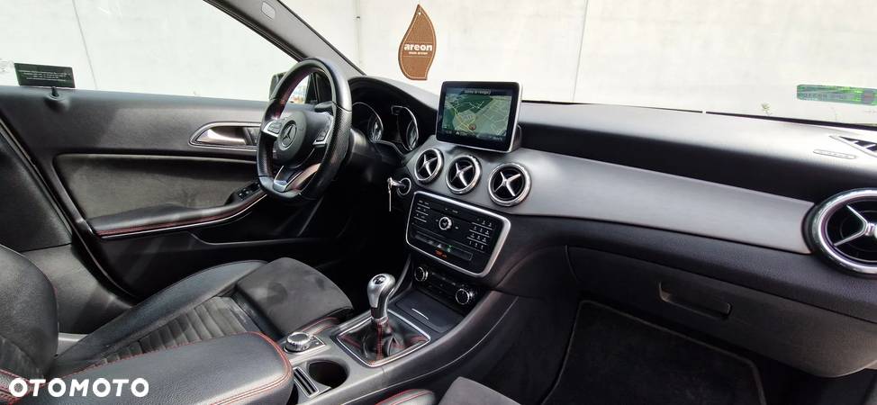 Mercedes-Benz GLA 250 - 22