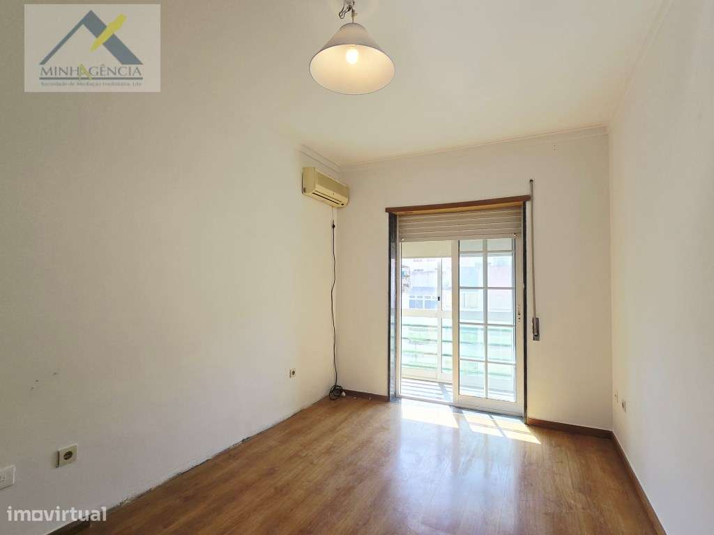 Apartamento T2 no Vale do Cobro em Setúbal-22
